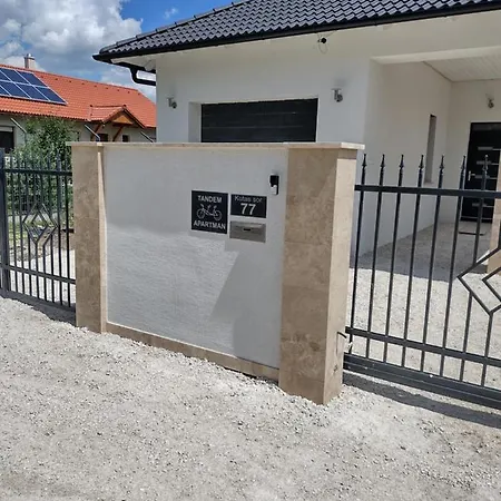 Апартаменты Tandem *